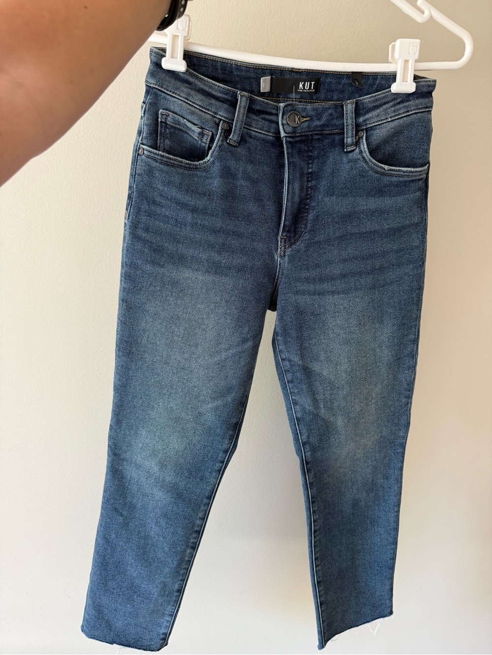 Kut from the Kloth Cropped Skinny Jeans in Dark Blue Wash